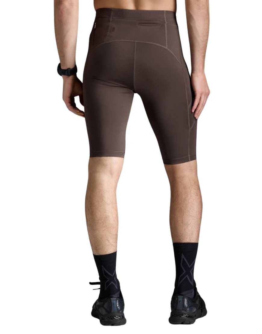 Men's 2XU Light Speed Compression Shorts :Raisin - Image 2