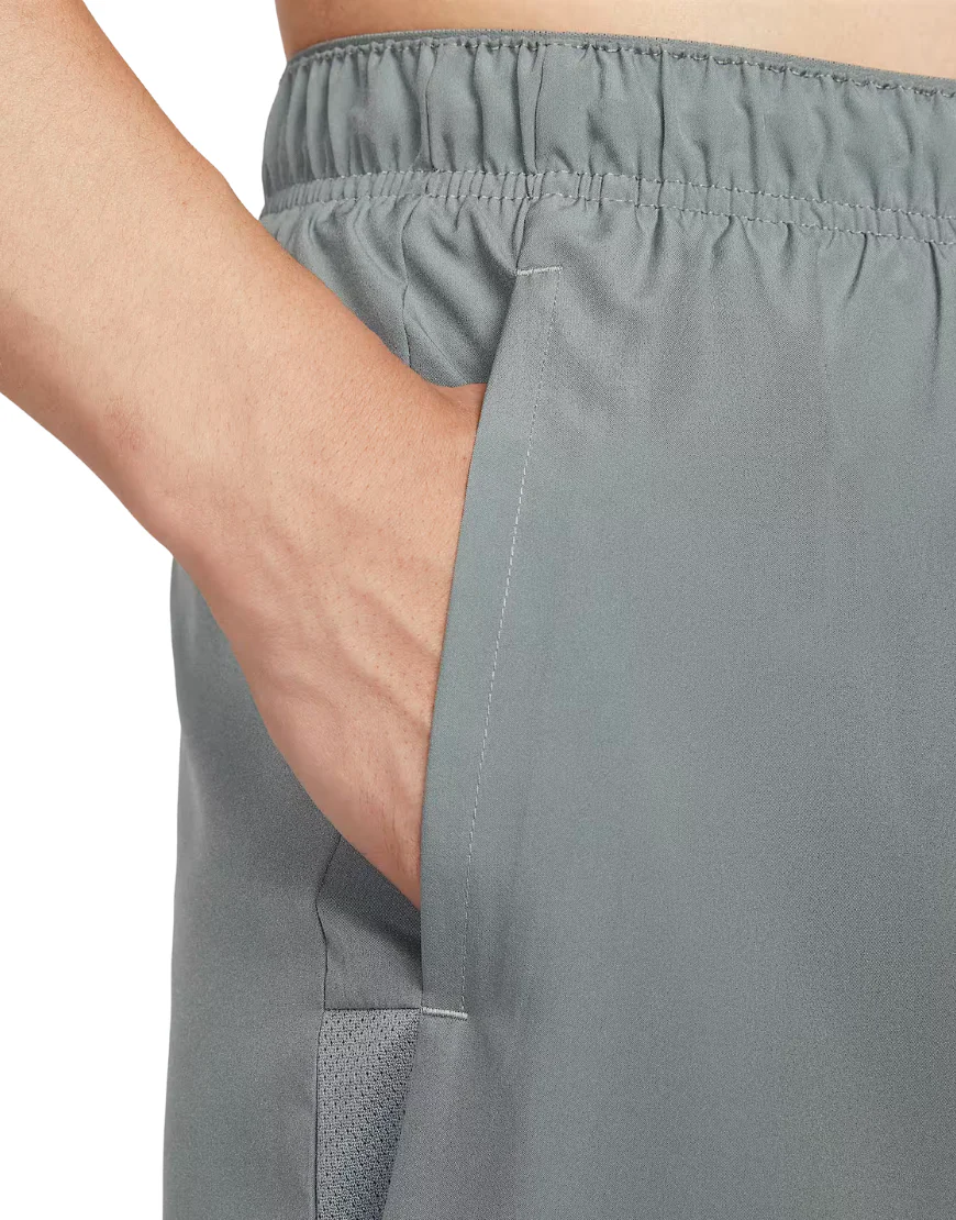 Men's Challenger Dri-FIT 7" Brief-Lined Running Shorts :Grey - Image 4