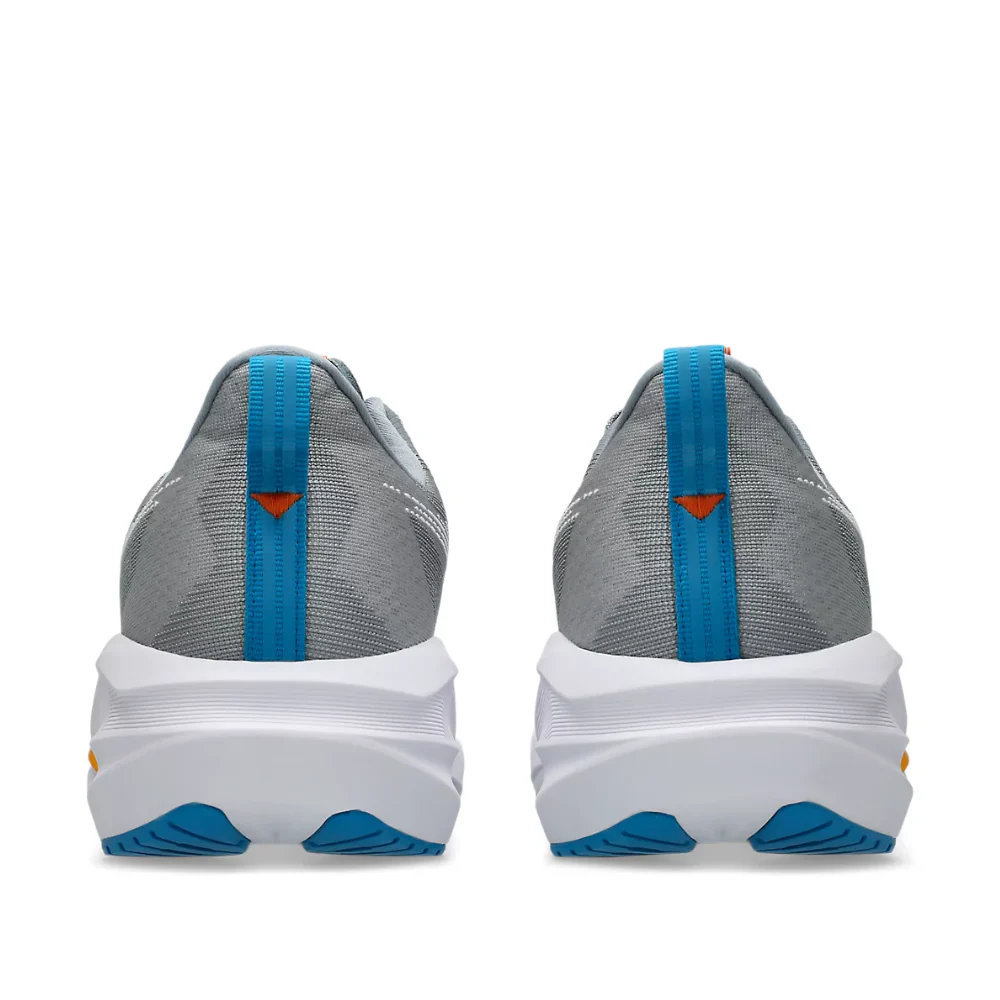 Novablast 5 Men's :Gravel | White - Image 3