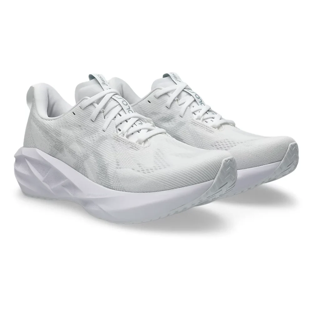 Novablast 5 Men's :White | Piedmont Grey - Image 2