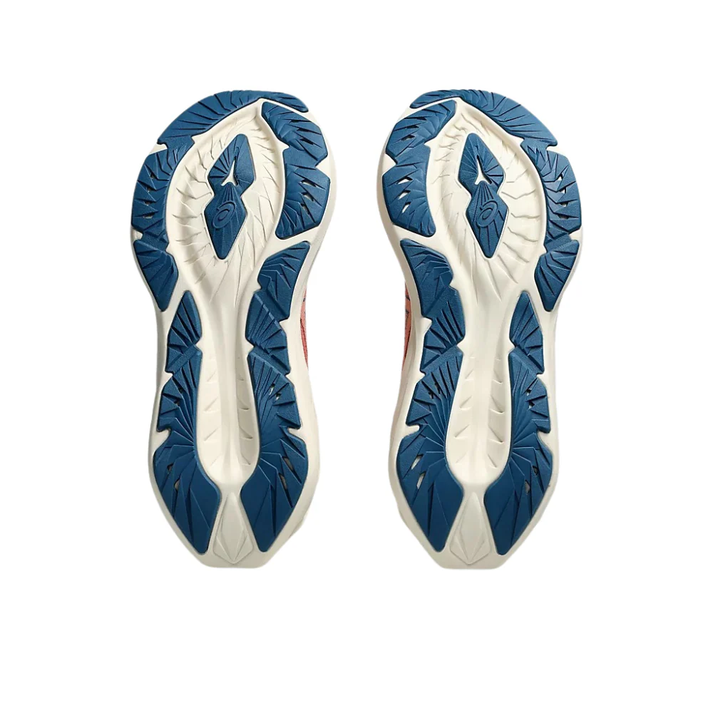 Novablast 4 Women's :Faded Orange | Deep Red - Image 5