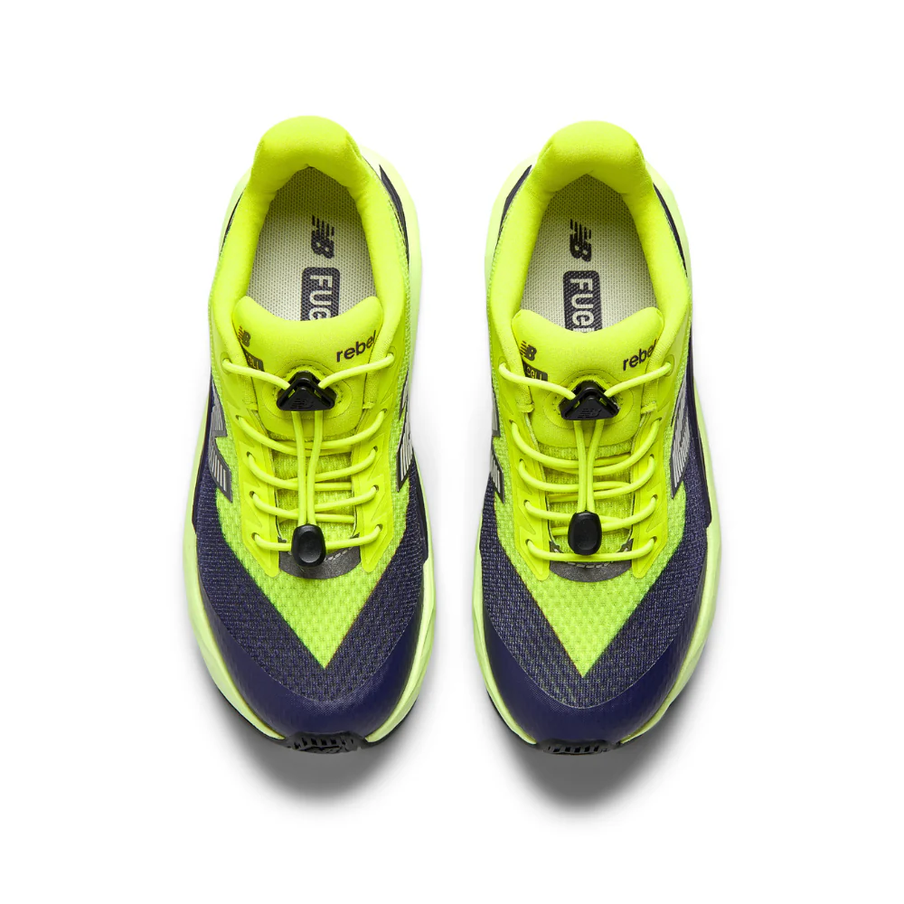 FuelCell Rebel Bungee Lace with Toggle Younger Kids' :Alkaline Green | Boysenberry - Image 3