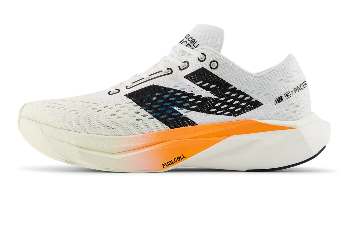 Fuel Cell SuperComp Pacer v2 (D) Men's :White | Hot Mango