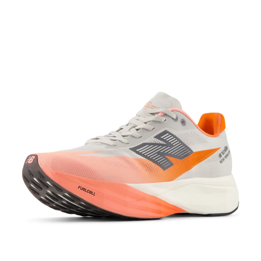 TCS NYC Marathon FuelCell SuperComp Elite v5 (D) Men's :Grapefruit | Grey Matter - Image 2
