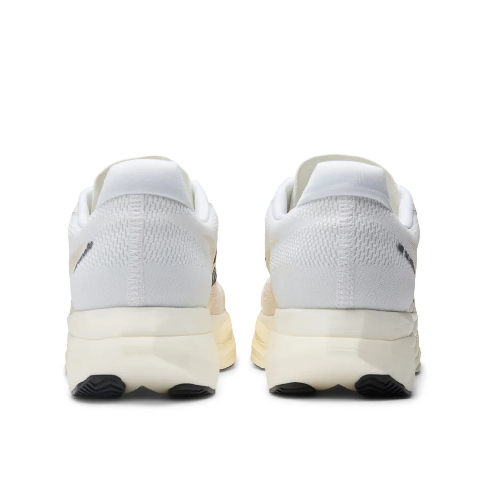 FuelCell SuperComp Elitev5 (B) Women's :Linen | White and Gold Metallic - Image 4