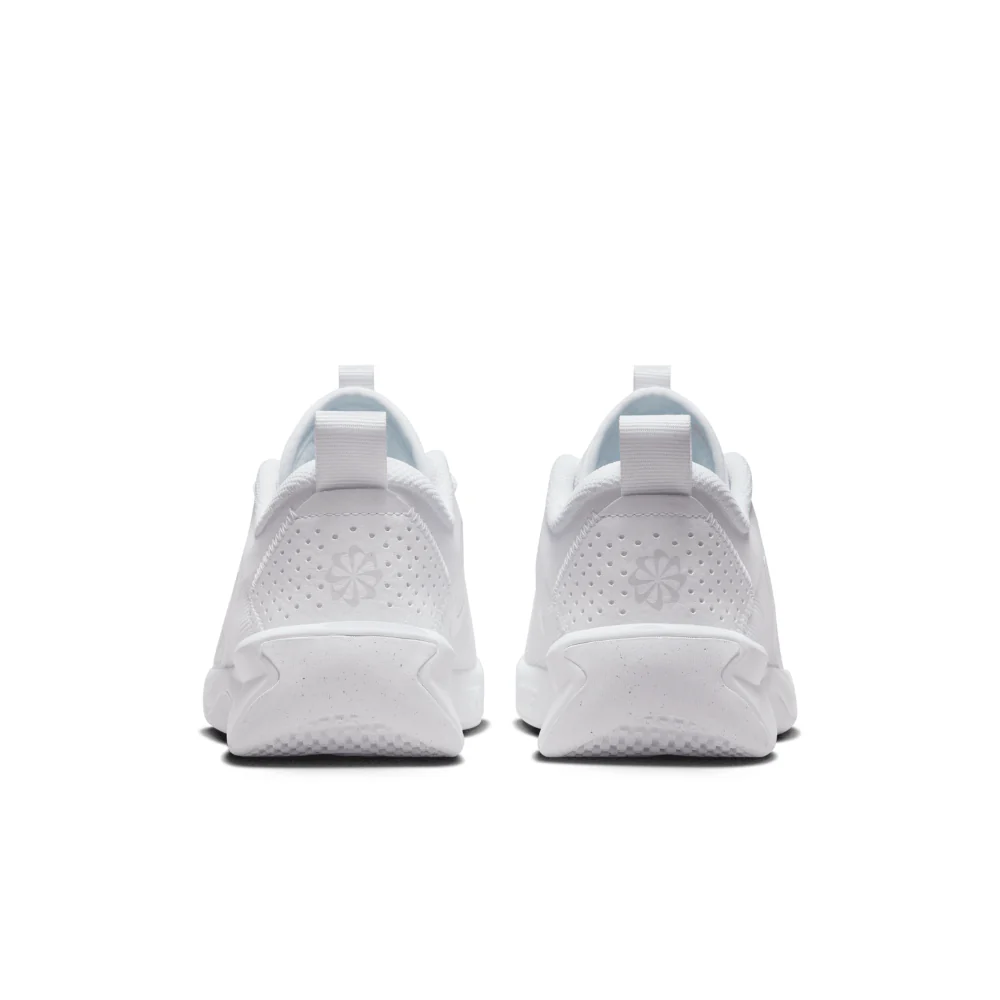 Omni Multi-Court (GS) Older Kids' :White | Pure Platinum - Image 4