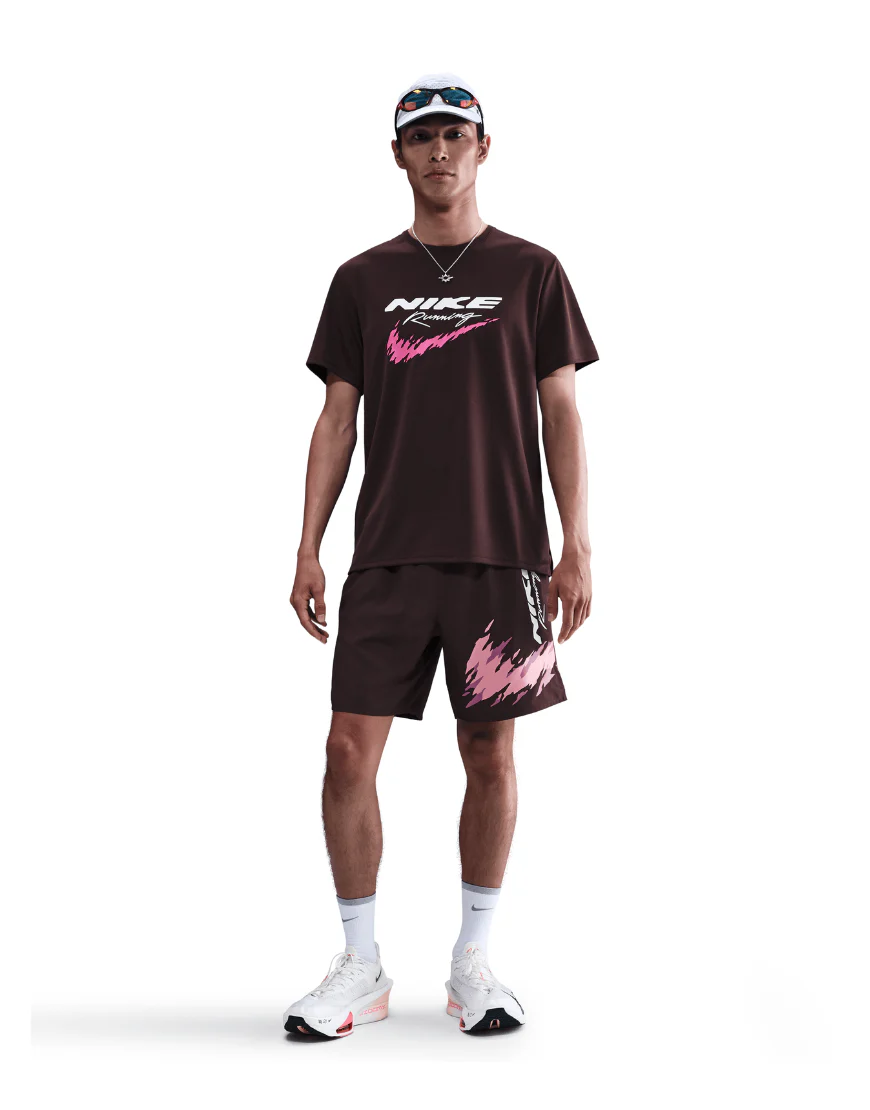 Men's Dri-FIT UV Running Miler Top :Burgundy Crush - Image 4