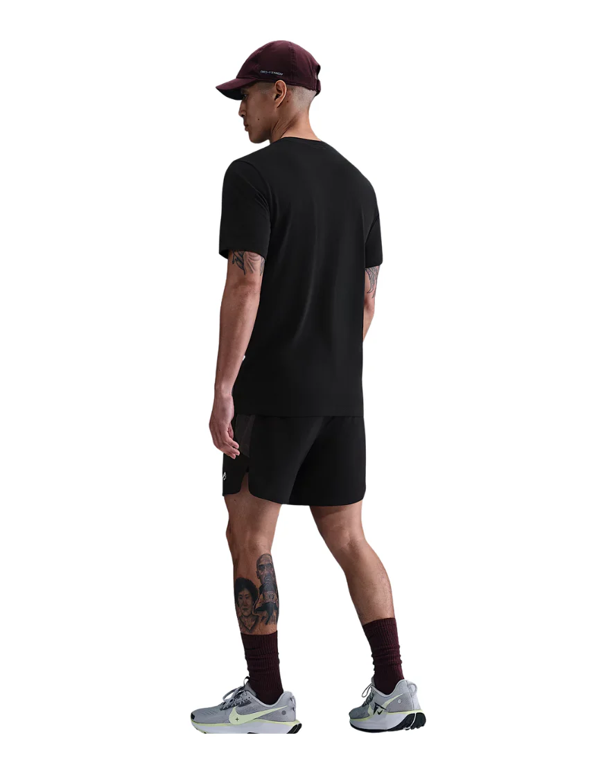 Men's Dri-FIT Trail Running T-Shirt :Black | Summit White - Image 4