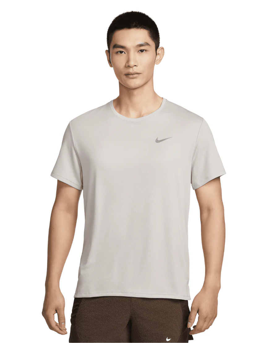 Men's Dri-FIT UV Miler Short-Sleeve Top :Moon Particle | Reflective Silver - Image 3