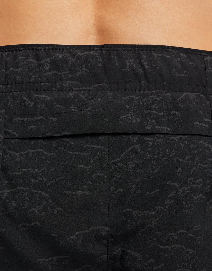Men's DriFIT Run Division Challenger 7in Brief Lined Shorts :Black - Image 4