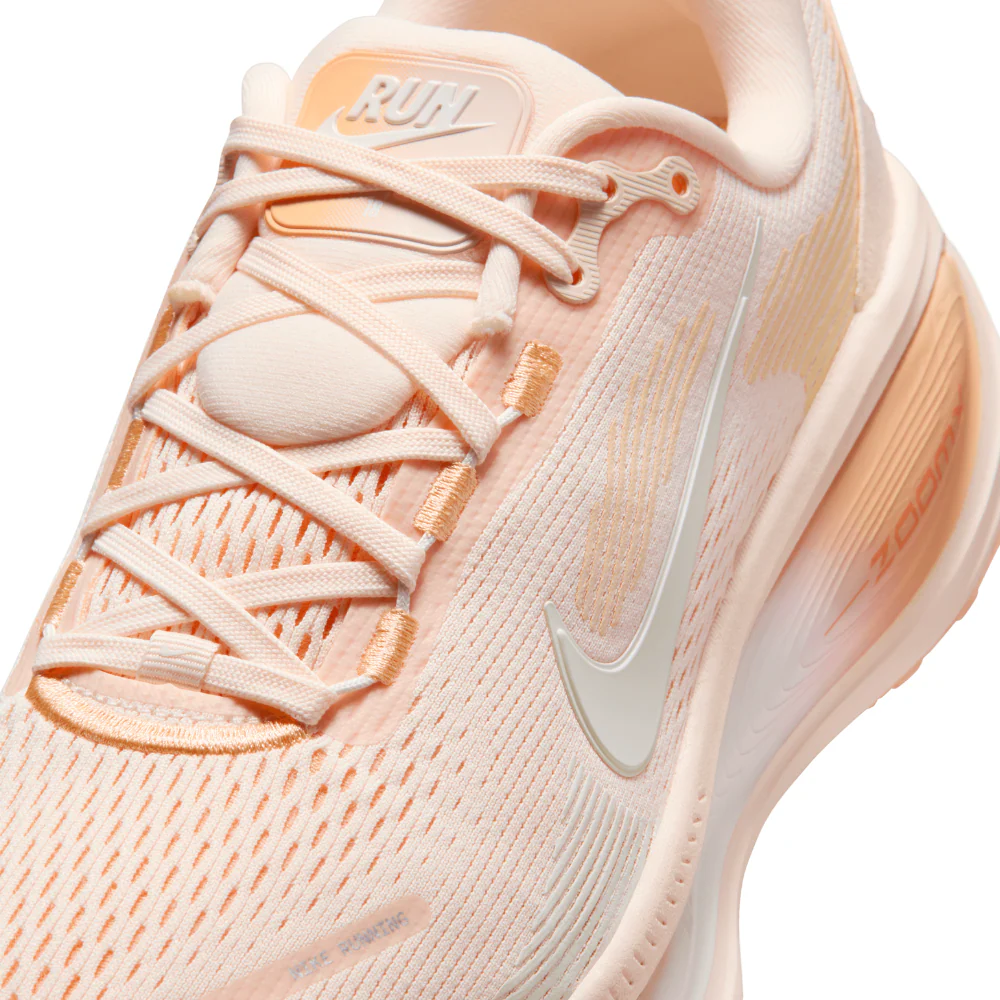 Vomero 18 Women's :Guava Ice | Orange Chalk - Image 3