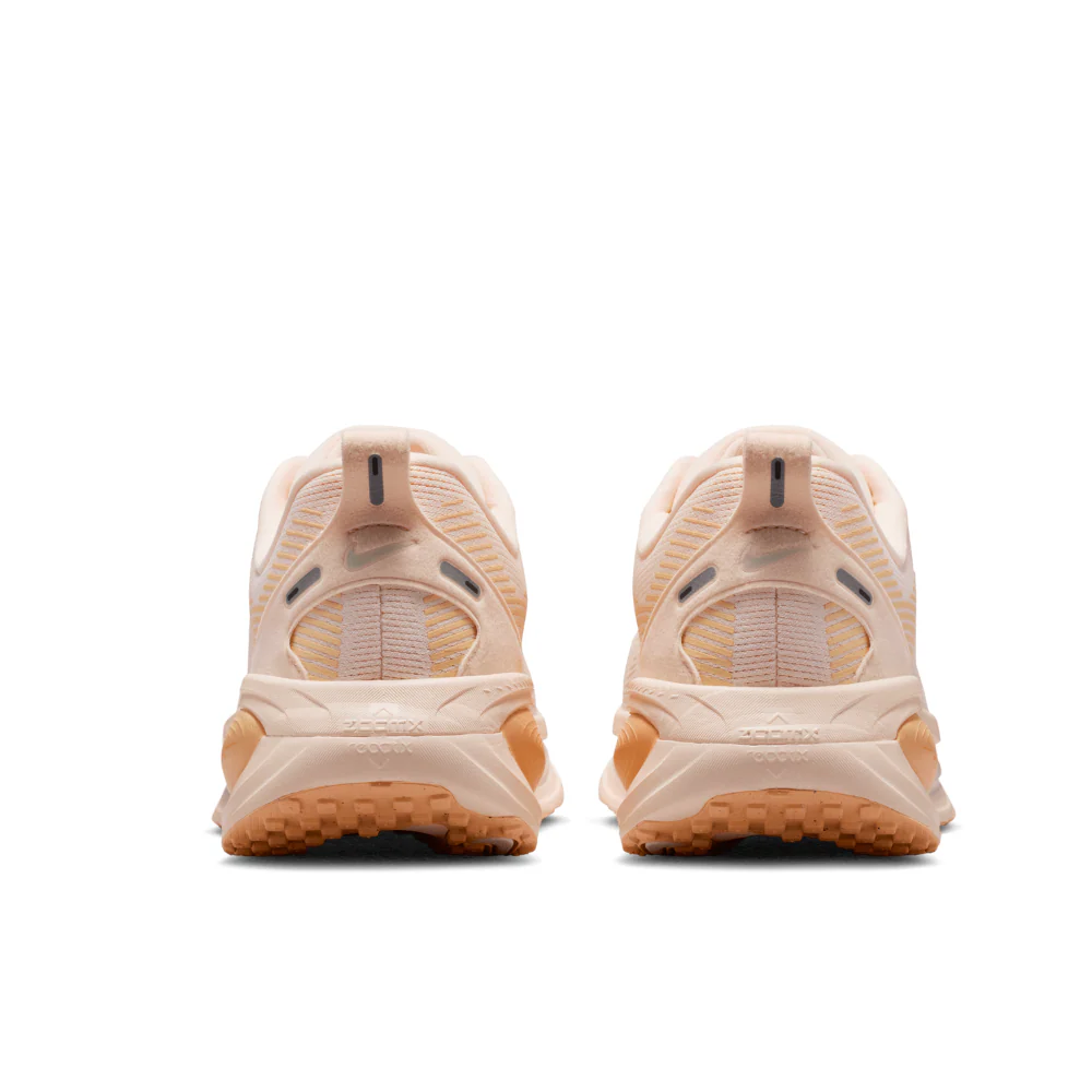 Vomero 18 Women's :Guava Ice | Orange Chalk - Image 6