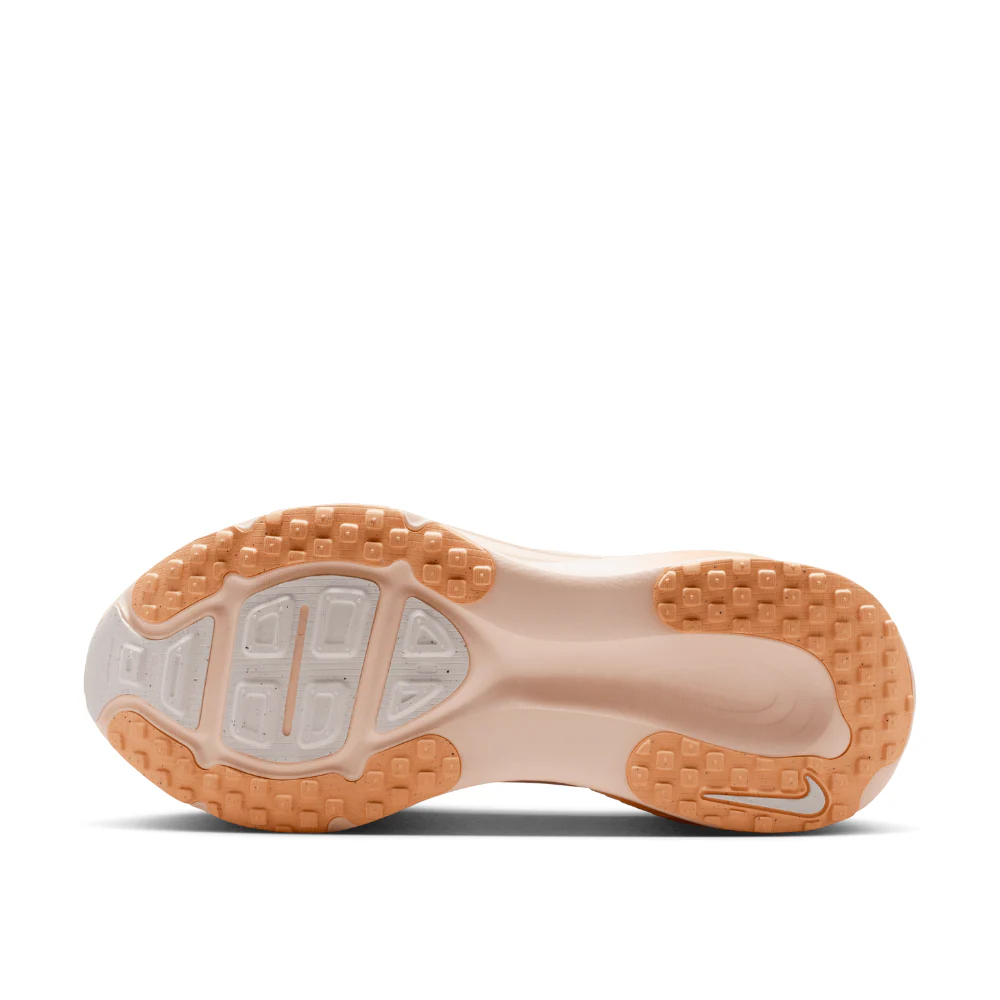 Vomero 18 Women's :Guava Ice | Orange Chalk - Image 7
