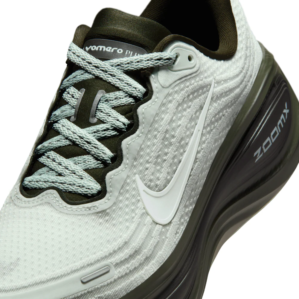 Vomero Plus SE Women's :Barely Green | Sequoia - Image 3
