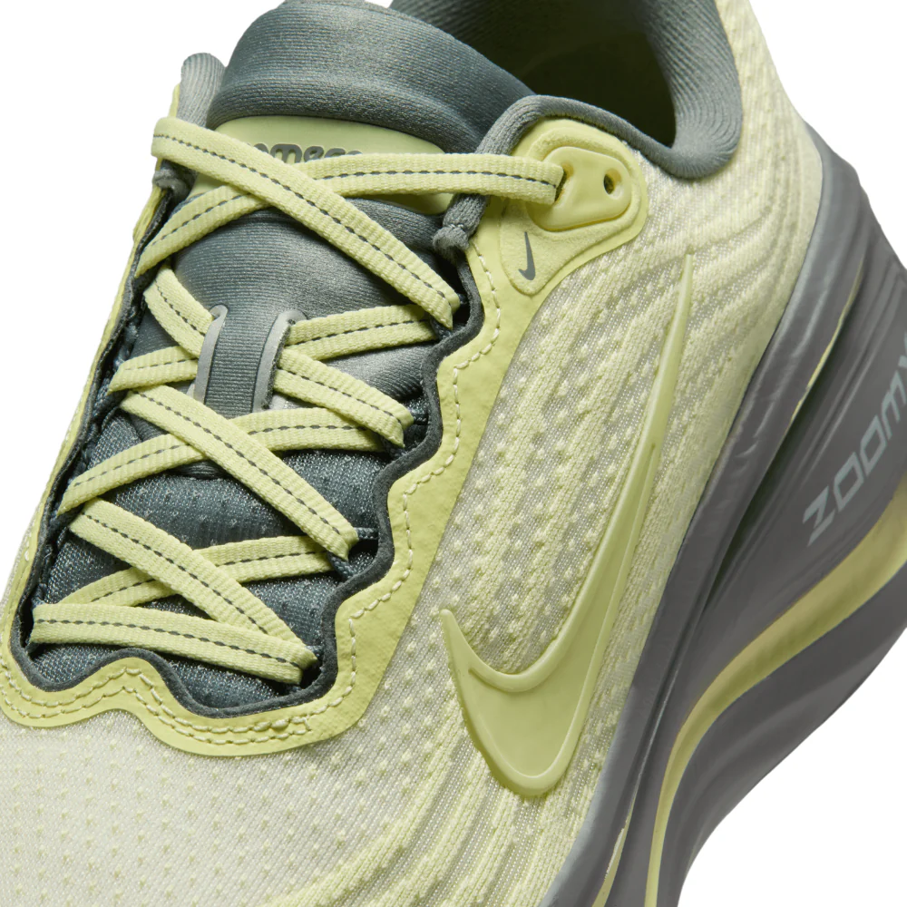 Vomero Plus SE Women's :Life Lime | Smoke Grey - Image 5