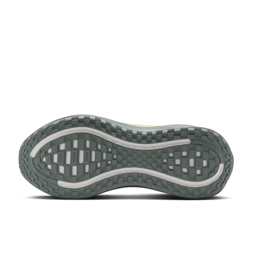Vomero Plus SE Women's :Life Lime | Smoke Grey - Image 7