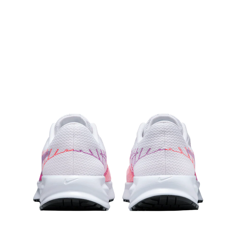 Run Defy Women's :Hydrangeas | Bright Crimson - Image 4