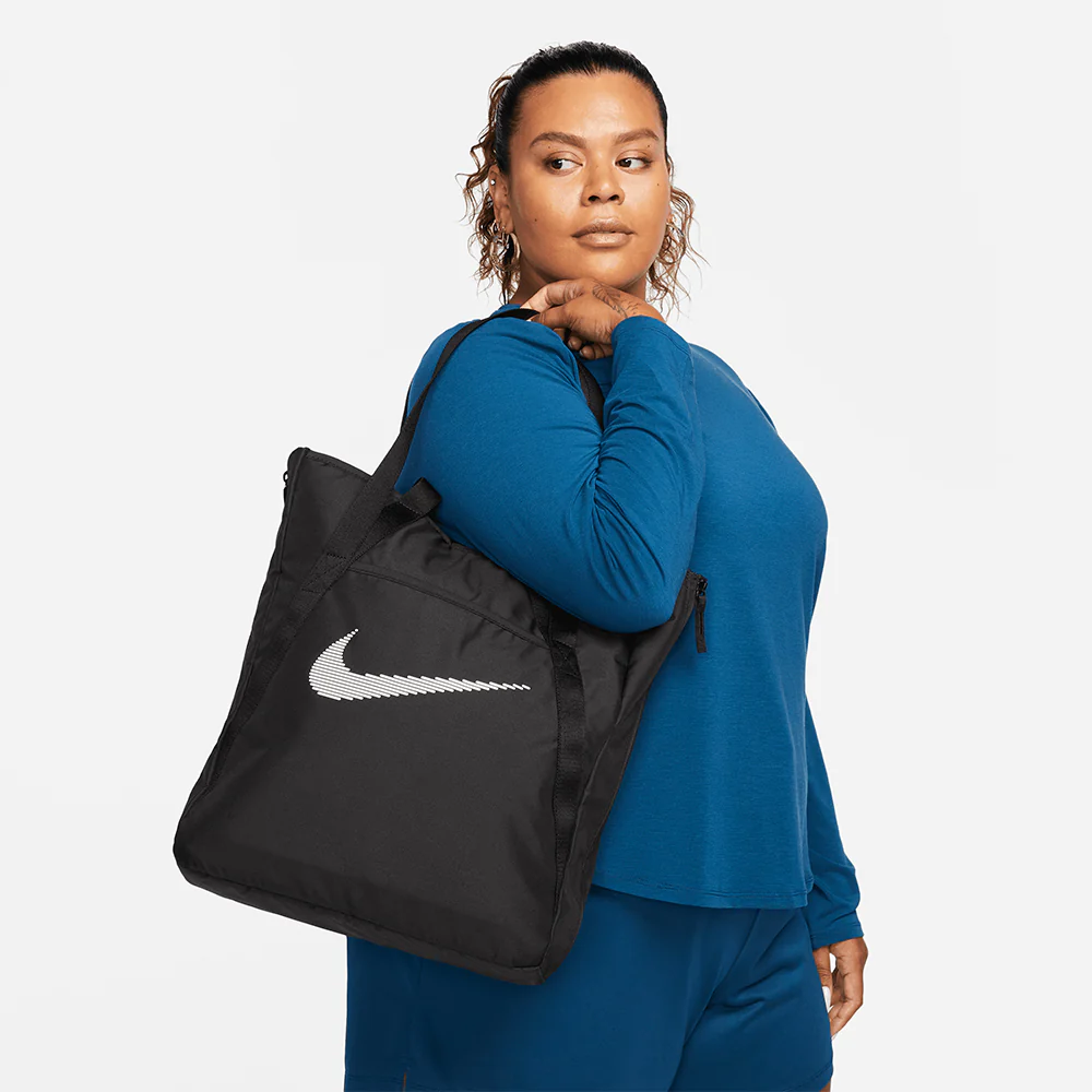 Nike Gym Tote (28L) :Black - Image 2