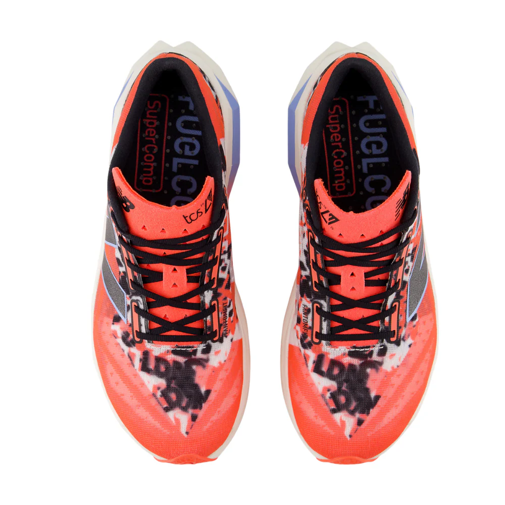 TCS London Marathon FuelCell SuperComp Elite v4 (B) Women's :Urgent Red | White - Image 3